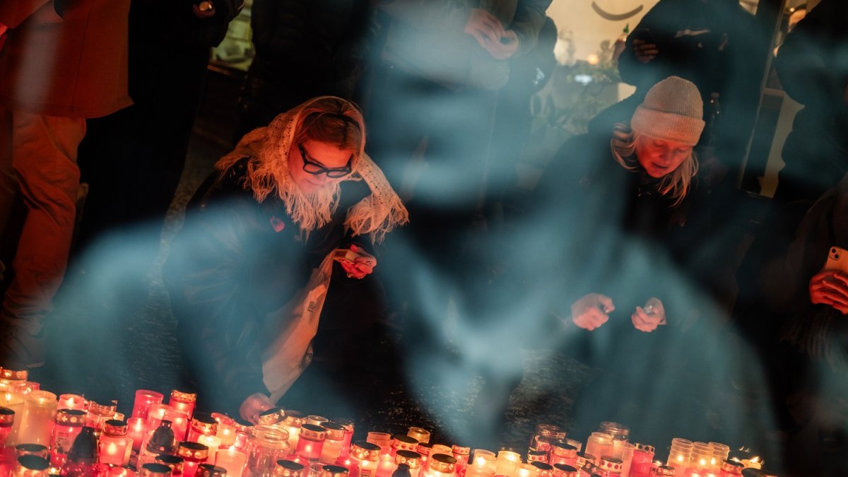 Češi si připomínají události spojené se 17. listopadem. (17.11.2025)