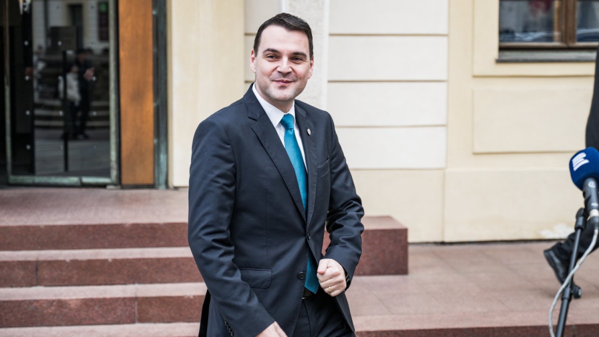 Petr Macinka dorazil na jednání s prezidentem na Pražský hrad. (20.11.2025)