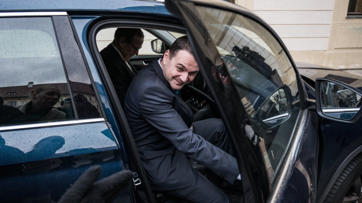 Petr Macinka dorazil na jednání s prezidentem na Pražský hrad. (20.11.2025)