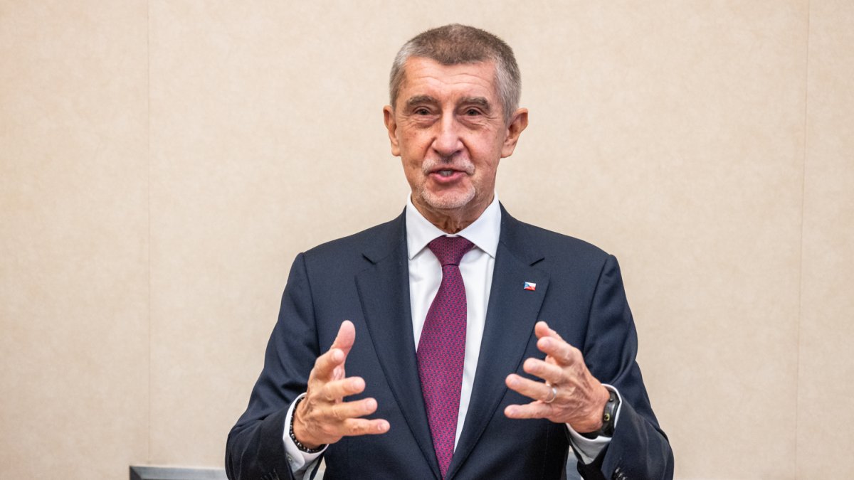 Nová Babišova vláda poprvé zasedala. (15.12.2025)