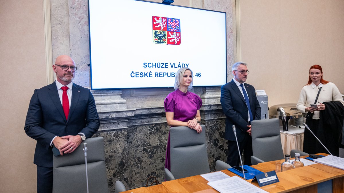 Nová Babišova vláda poprvé zasedala. (15.12.2025)