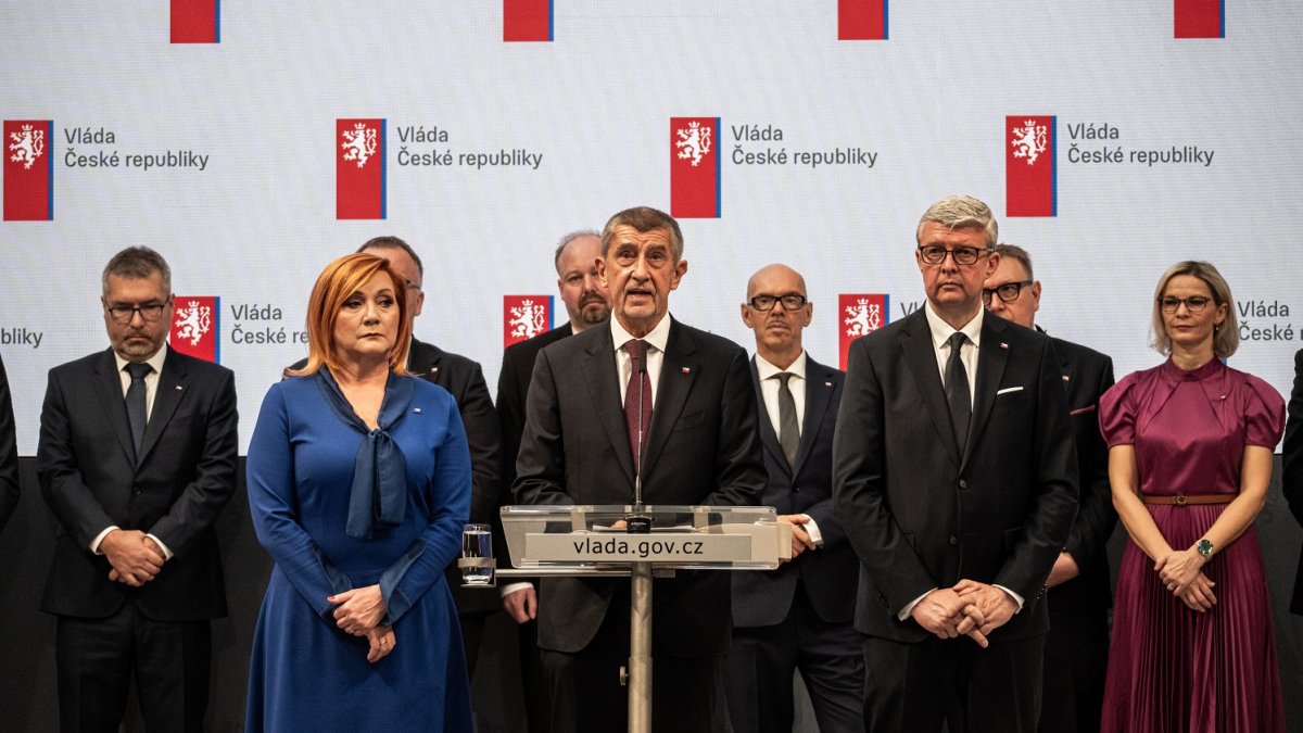 Nová Babišova vláda na první tiskové konferenci. (15.12.2025)