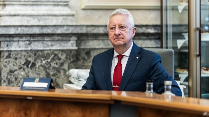 Jaromír Zůna na zasedání nové vlády