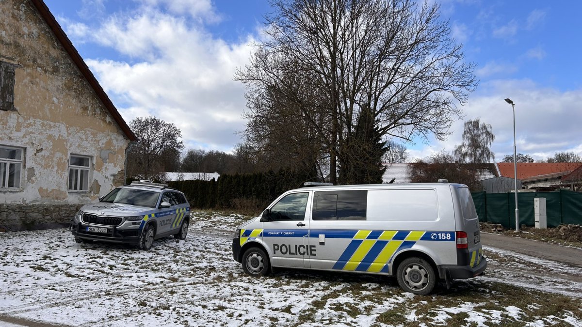 Policie vyšetřuje vraždu ženy na Strakonicku. (3.1.2026)