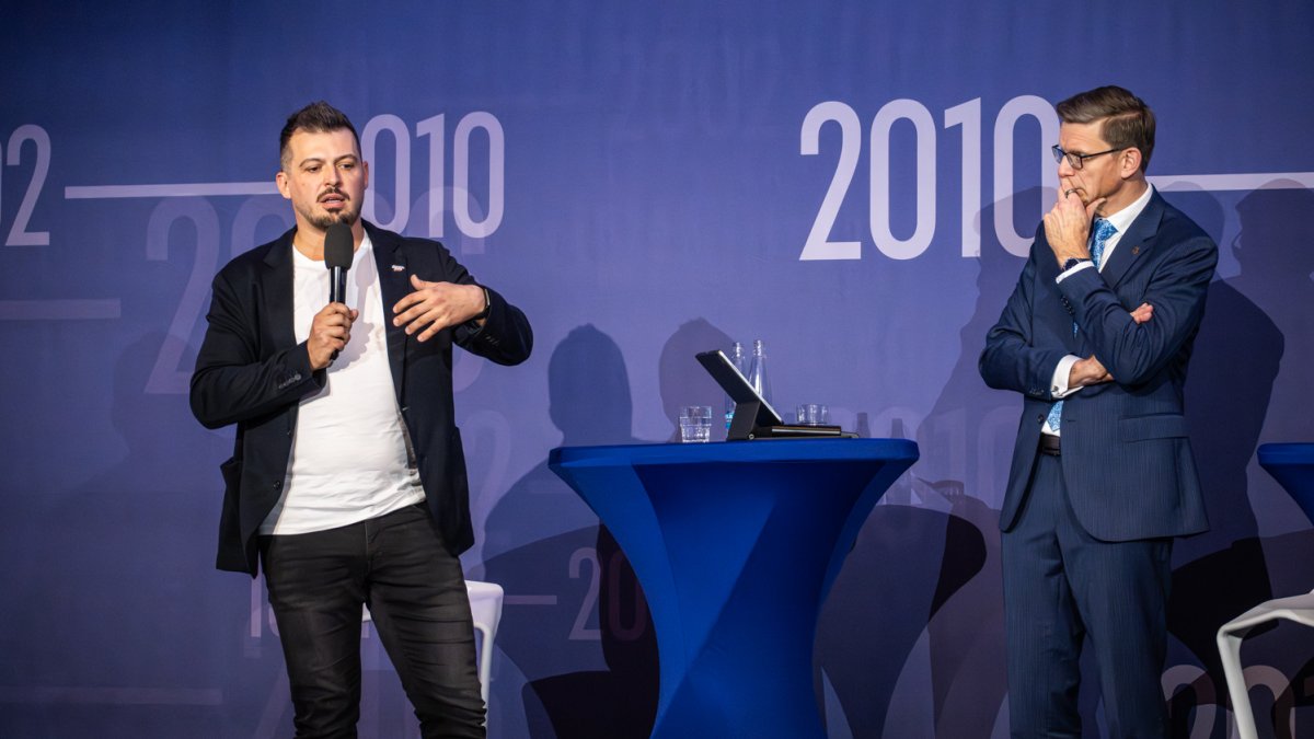 ODS si volí nového předsedu. (17.1.2026)