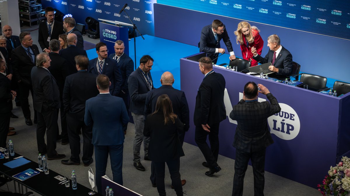 ANO si na sněmu volí vedení. (24.1.2026)