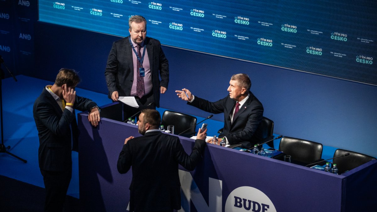 ANO si na sněmu volí vedení. (24.1.2026)