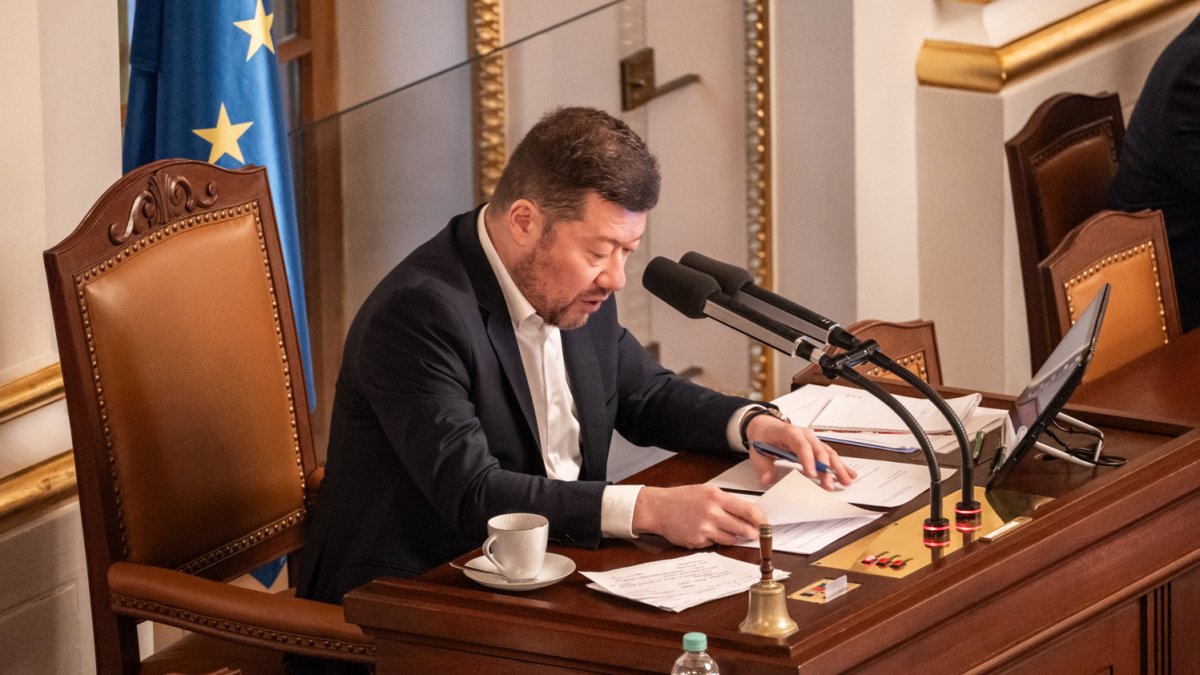 Poslanecká sněmovna jedná o vyslovení nedůvěry vládě. (3.2.2026)