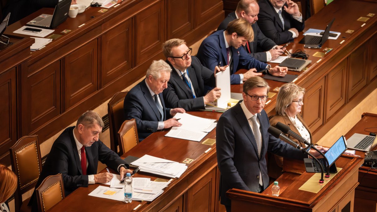 Poslanecká sněmovna jedná o vyslovení nedůvěry vládě. (3.2.2026)