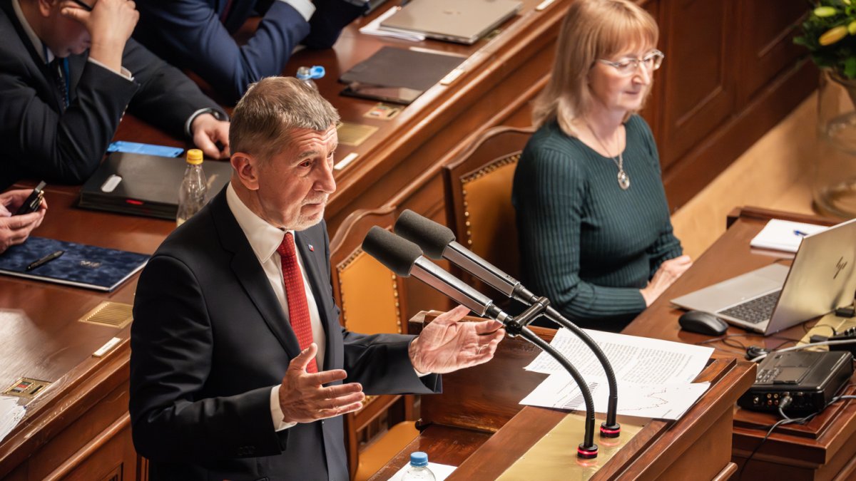 Poslanecká sněmovna jedná o vyslovení nedůvěry vládě. (3.2.2026)