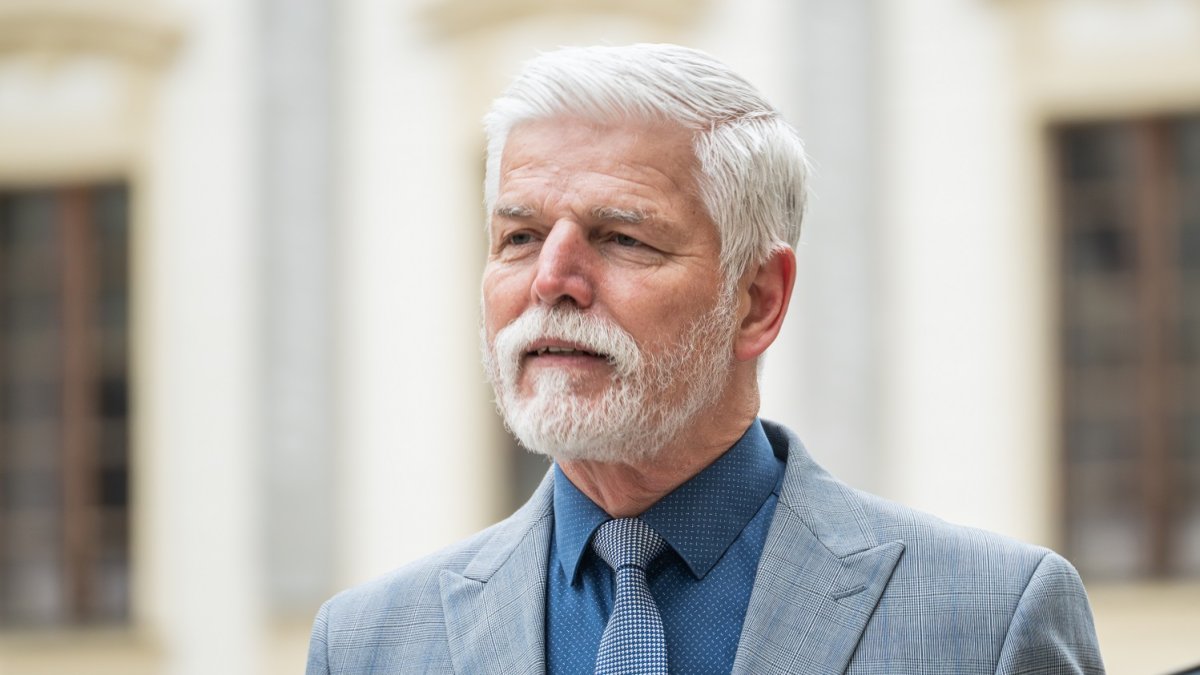 Prezident Petr Pavel přichází na Pražský hrad