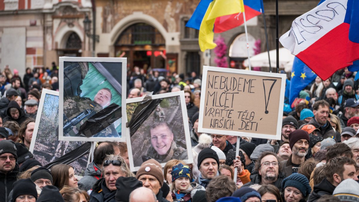 Na Staroměstském náměstí se koná demonstrace na podporu Ukrajiny. (21.2.2026)