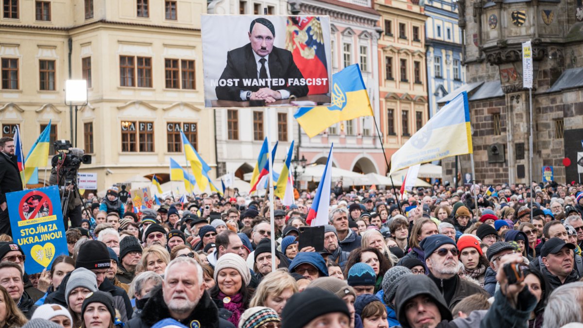 Na Staroměstském náměstí se koná demonstrace na podporu Ukrajiny. (21.2.2026)