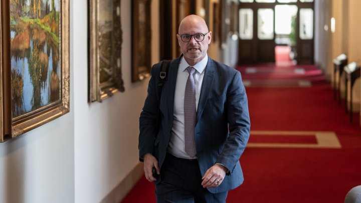 Robert Plaga, ministr školství