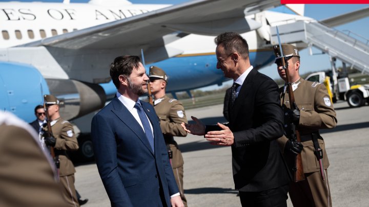Péter Szijjártó osobně přivítal J. D. Vance