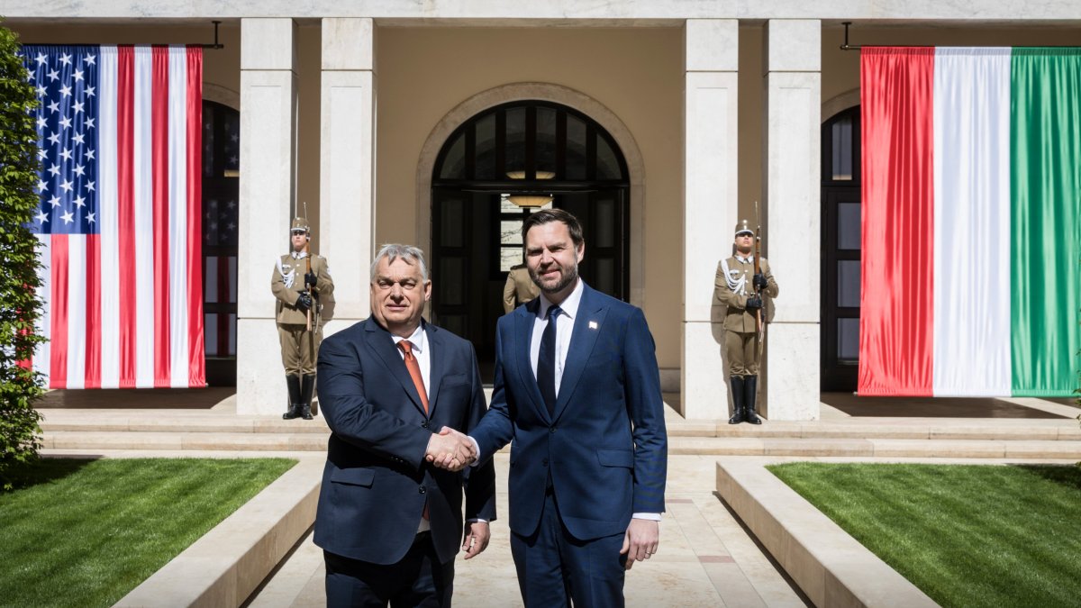  J. D. Vance a Viktor Orbán