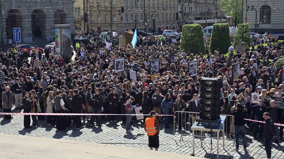 Demonstrace na podporu veřejnoprávních médií