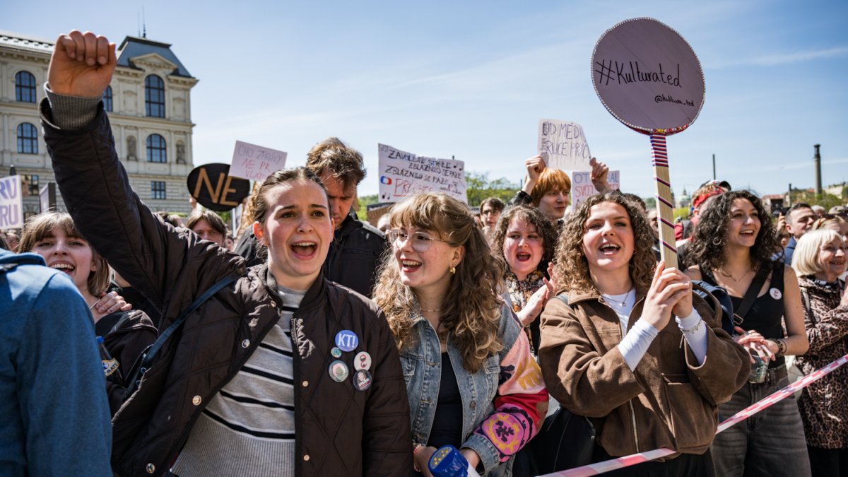 Demonstrace na podporu veřejnoprávních médií