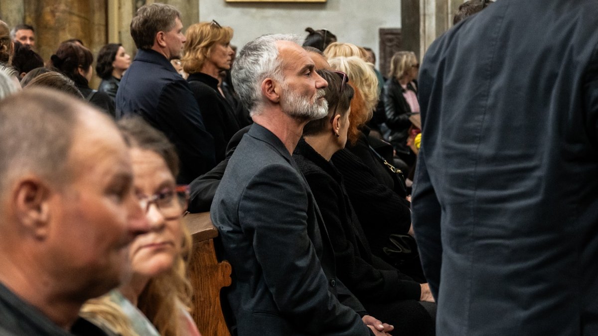 Češi se rozloučili s hercem Janem Potměšilem