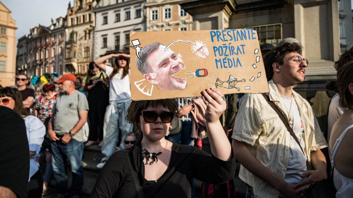Akce s názvem „Ruce pryč od médií“