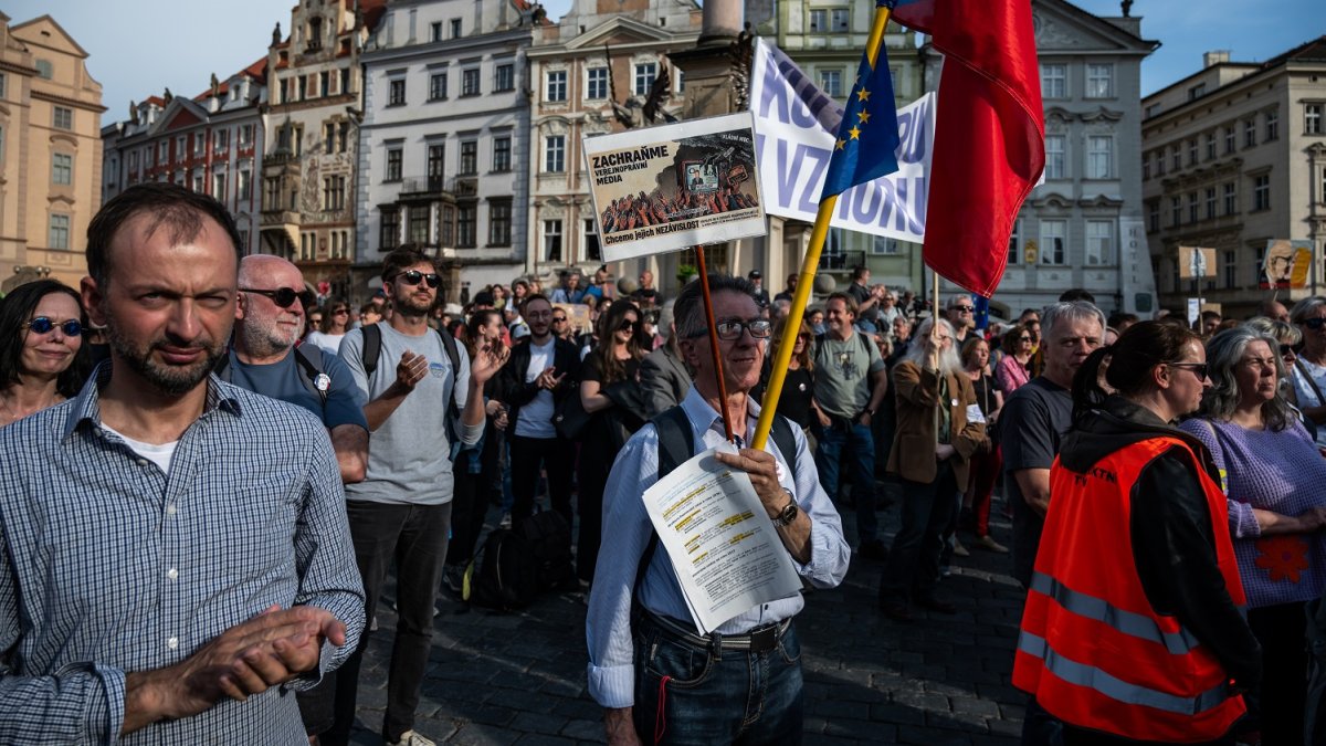 Akce s názvem „Ruce pryč od médií“