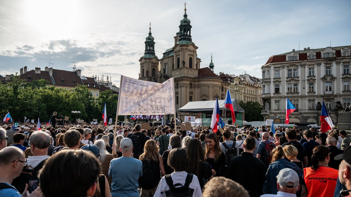 Akce s názvem „Ruce pryč od médií“
