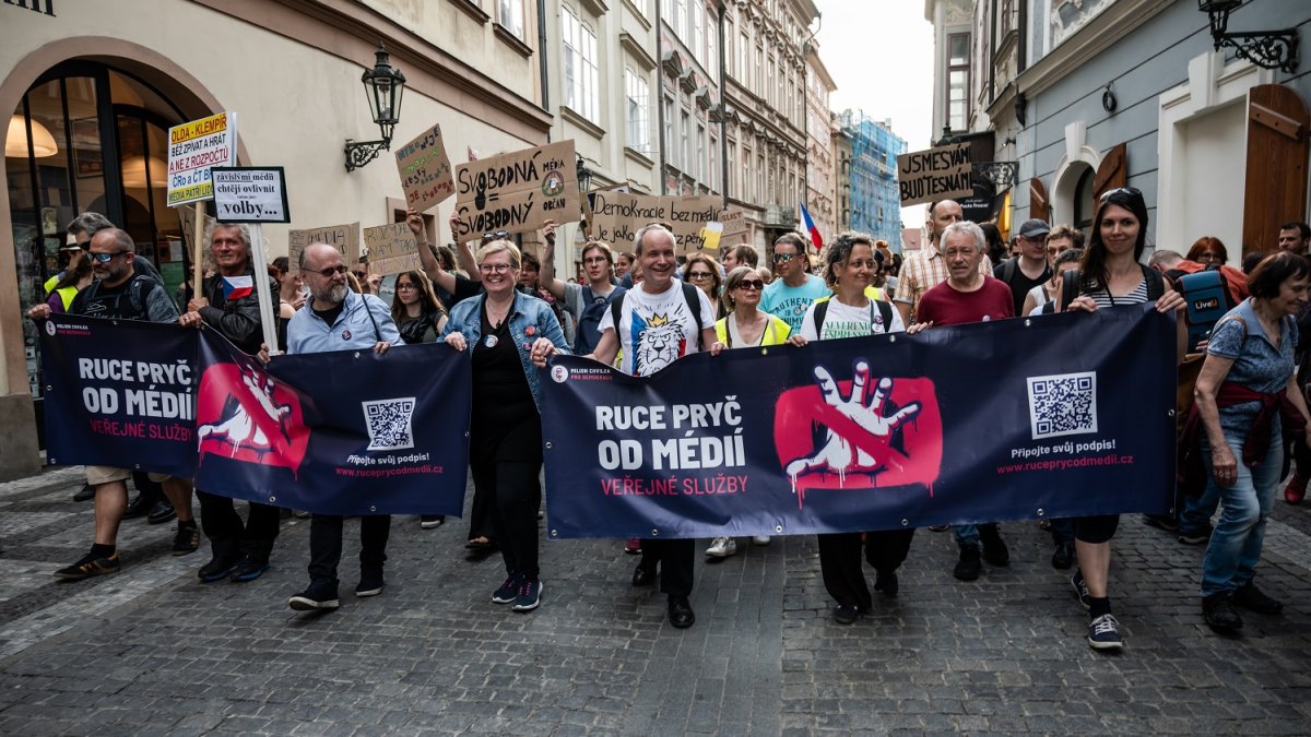 Akce s názvem „Ruce pryč od médií“