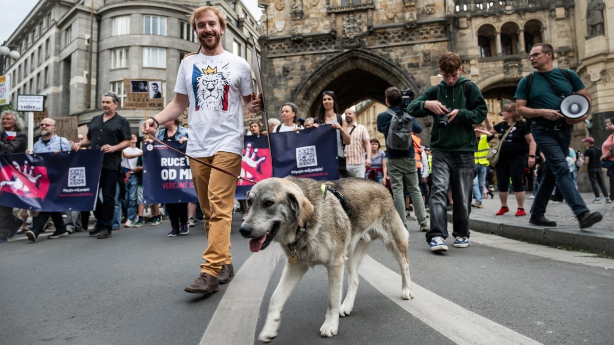 Akce s názvem „Ruce pryč od médií“