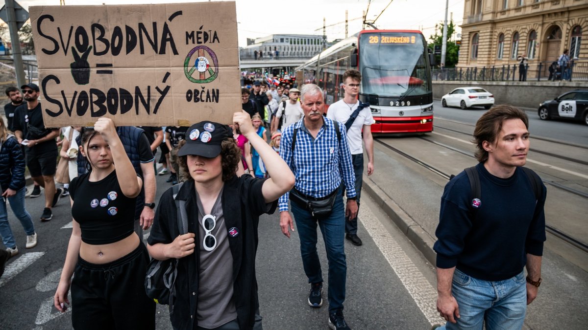 Akce s názvem „Ruce pryč od médií“