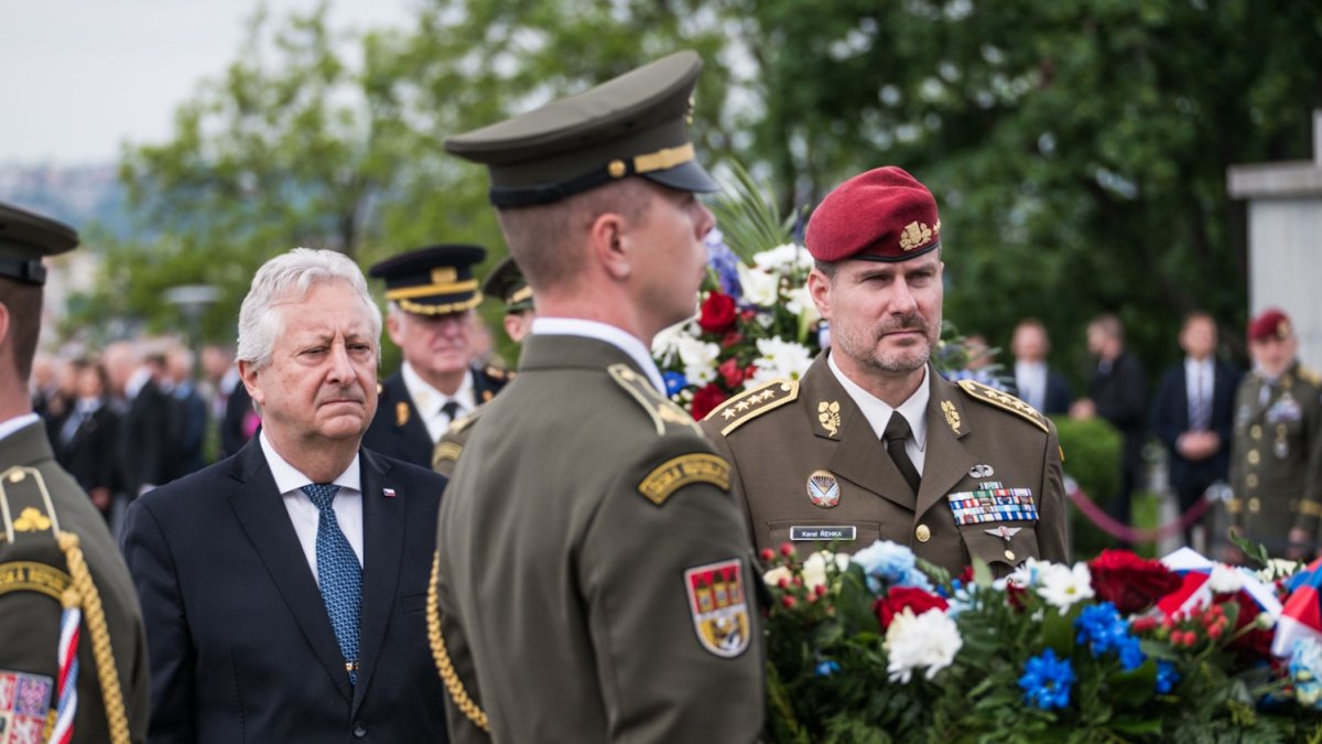 Připomínka konce II. světové války na pražském Vítkově