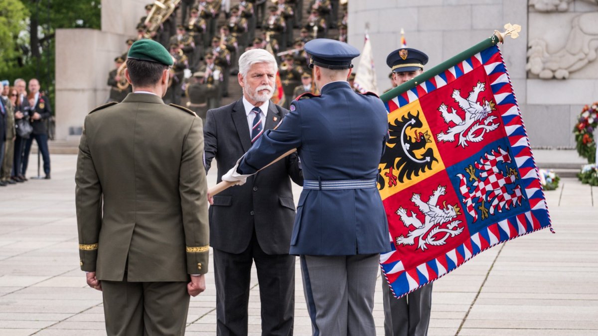 Připomínka konce II. světové války na pražském Vítkově
