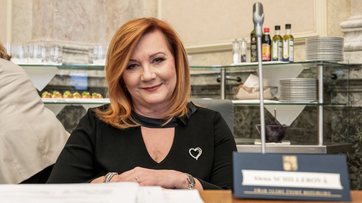 Alena Schillerová