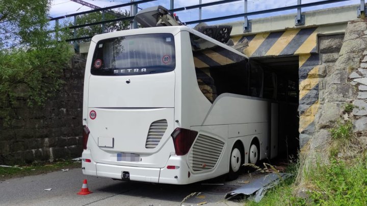 Na jihu Čech havaroval autobus. (16.6.2026)