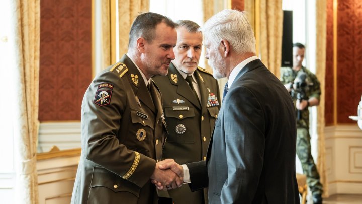 Prezident Petr Pavel jmenoval Miroslava Hlaváče novým náčelníkem generálního štábu Armády ČR (30.06.2026)