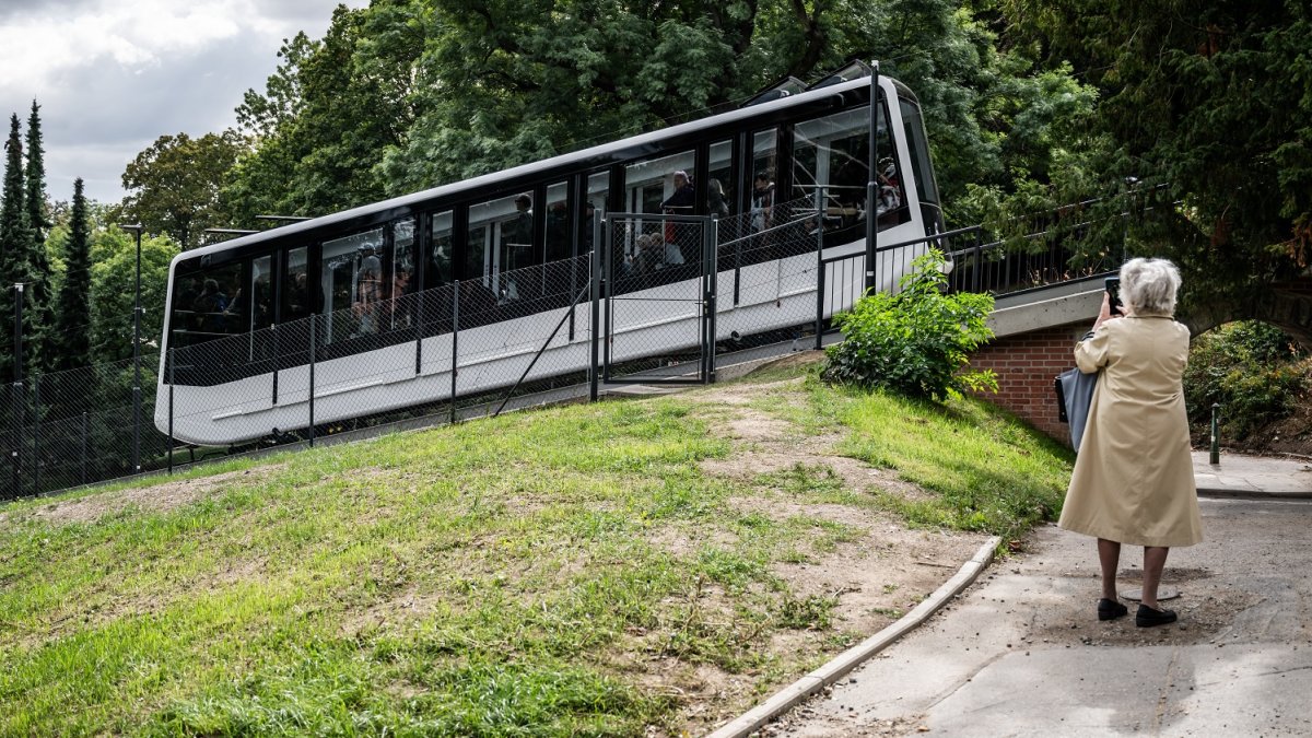 První den provozu nové lanové dráhy na pražském Petříně (22. září 2026)