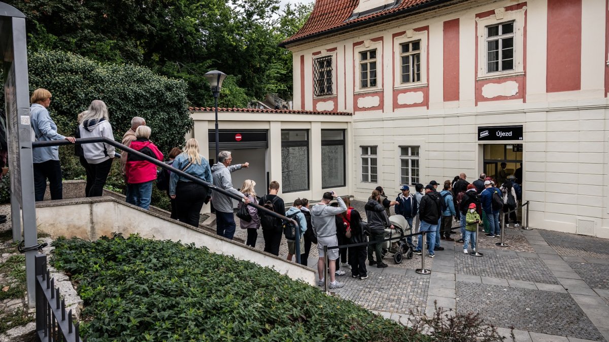 První den provozu nové lanové dráhy na pražském Petříně (22. září 2026)